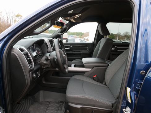 Used 2024 RAM 3500 Big Horn w/ Safety Group image 17