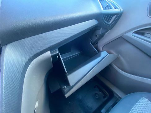 Used 2022 Ford Transit Connect XL image 33