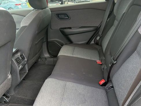 Used 2021 Nissan Rogue S FWD image 10