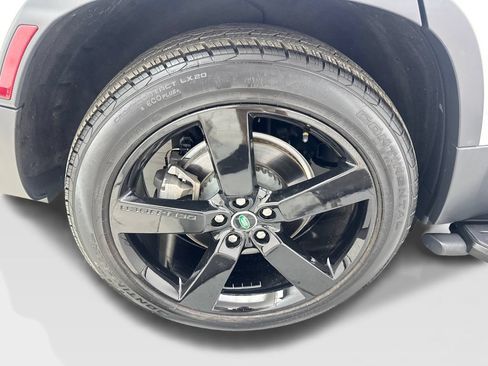 Used 2024 Land Rover Defender 130 S AWD/4WD image 85