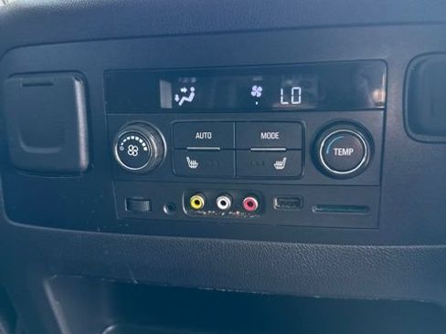 Used 2016 Chevrolet Suburban LT w/ Luxury Package AWD/4WD image 15