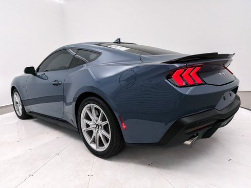 Used 2024 Ford Mustang GT Premium image 17