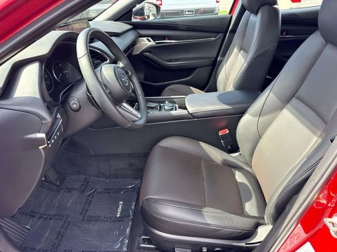 Used 2026 MAZDA MAZDA3 Hatchback w/Premium Plus Pkg image 23