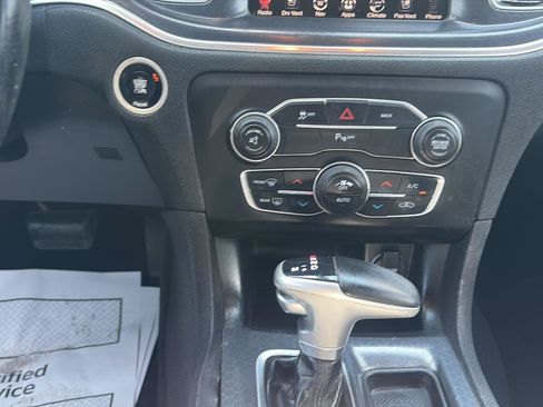 Used 2015 Dodge Charger SXT w/ AWD Plus Group image 21