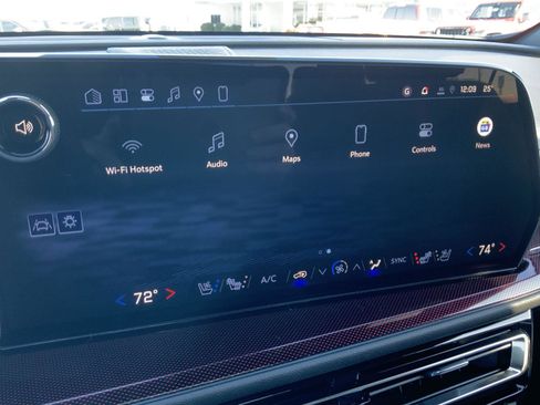 New 2026 Chevrolet Traverse RS w/ LPO, Floor Liner Package image 47