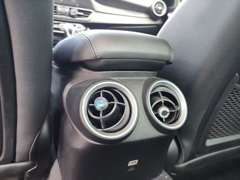 Used 2020 Alfa Romeo Giulia w/ Quick Order Package 22K Sport image 31