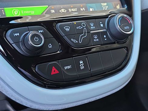 Used 2020 Chevrolet Bolt LT image 27