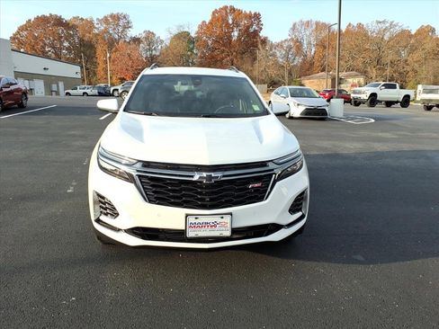 Used 2023 Chevrolet Equinox RS w/ RS Leather Package image 2