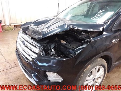 Used 2017 Ford Escape SE image 15