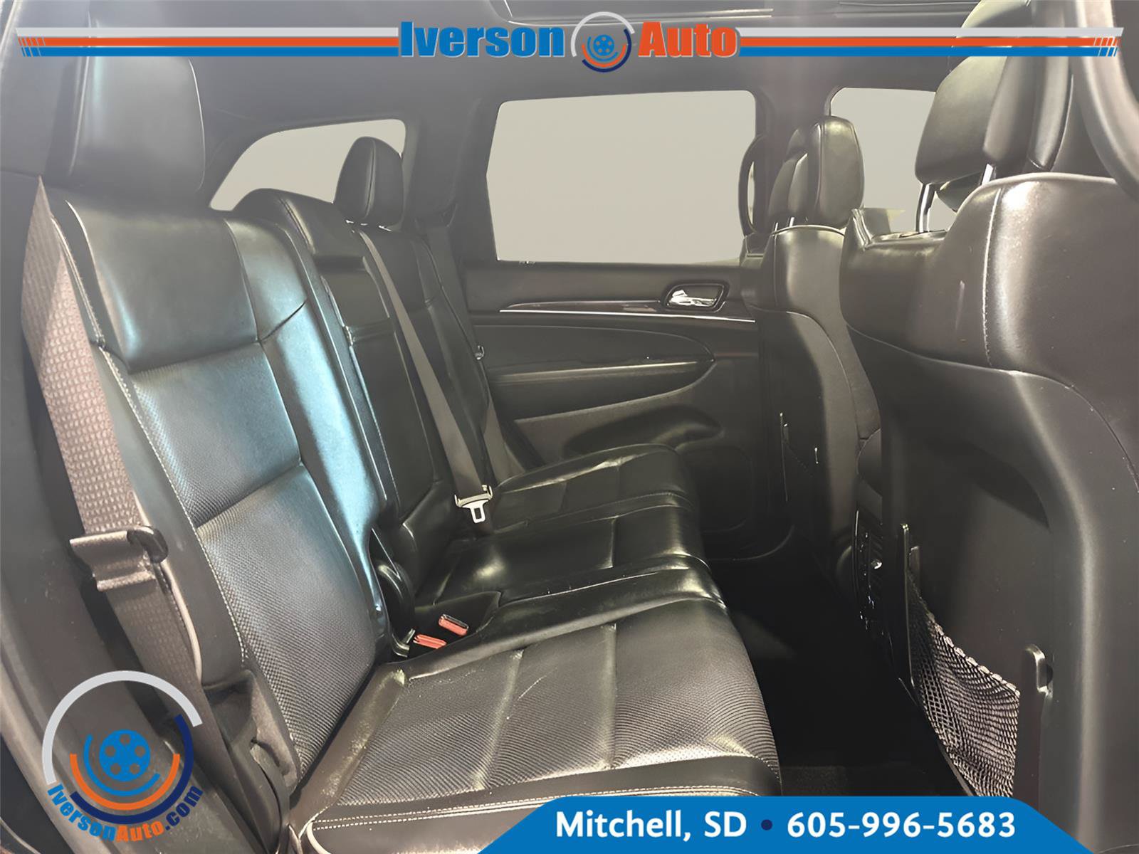 Used 2020 Jeep Grand Cherokee Overland AWD/4WD image 33