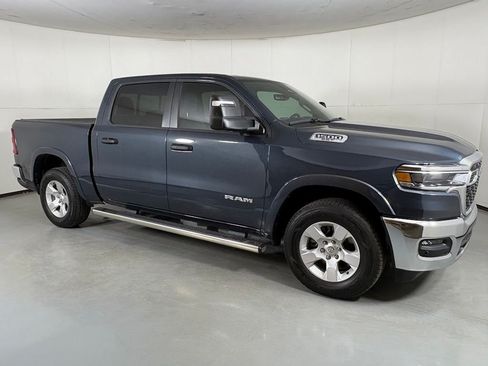 Used 2025 RAM 1500 Big Horn AWD/4WD image 9