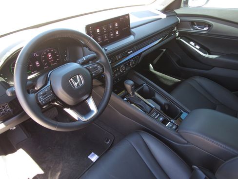 Certified 2024 Honda Accord Touring image 15
