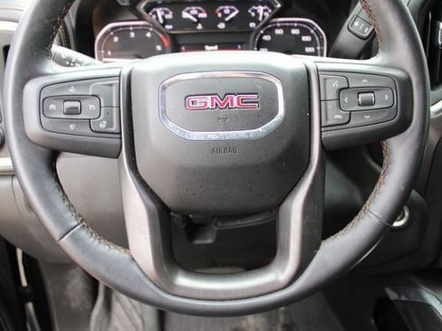 Used 2022 GMC Sierra 2500 AT4 w/ AT4 Preferred Package image 12