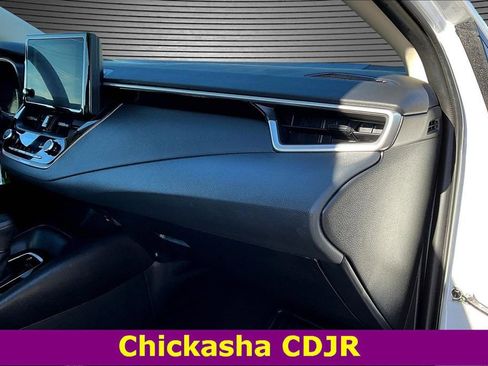 Used 2024 Toyota Corolla LE image 25