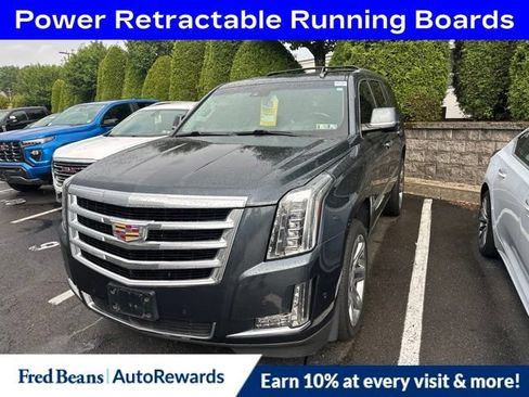Used 2019 Cadillac Escalade Premium Luxury AWD/4WD image 5