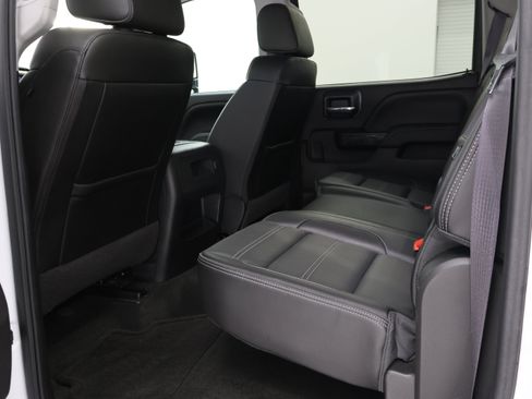 Used 2016 GMC Sierra 2500 Denali w/ Duramax Plus Package AWD/4WD image 9