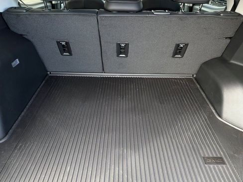 New 2026 GMC Terrain Denali w/ LPO, Black Badging Package image 16