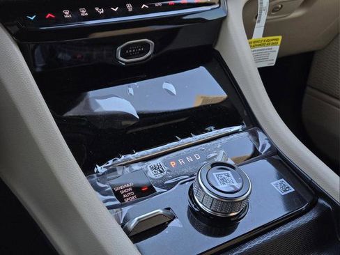 New 2026 Jeep Grand Cherokee Limited AWD/4WD image 15