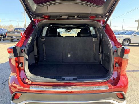 Certified 2022 Toyota Highlander XSE image 15