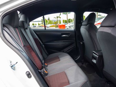 Certified 2025 Toyota Corolla SE w/ Convenience Package image 18