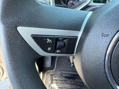 Used 2011 Chevrolet Camaro LS RWD image 22