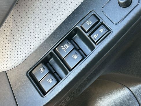 Used 2014 Subaru Forester 2.5i Limited w/ Popular Package #2 image 18