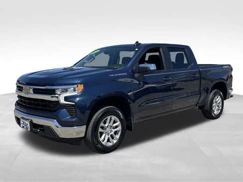 Used 2023 Chevrolet Silverado 1500 LT AWD/4WD image 22