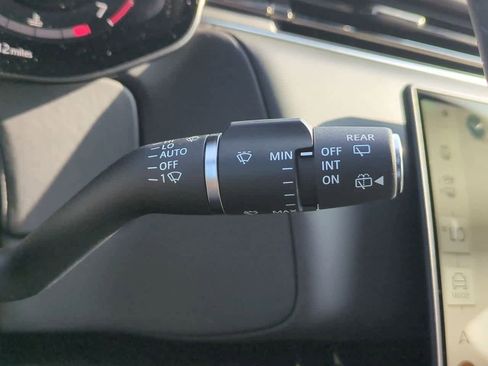 New 2025 Land Rover Range Rover Sport Dynamic SE image 25