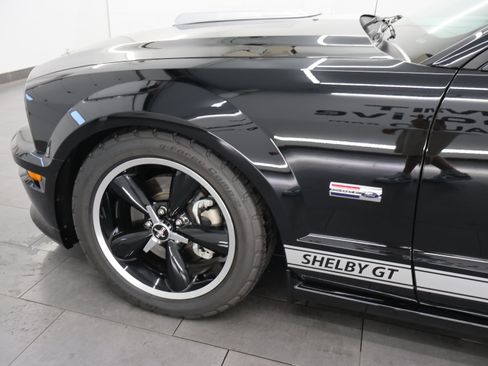 Used 2007 Ford Mustang GT RWD image 34