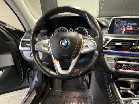 Used 2016 BMW 750i xDrive 750i xDrive image 16