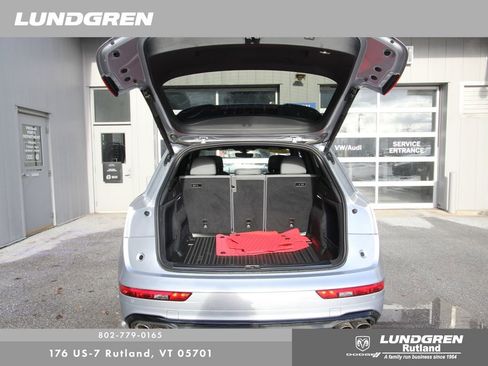 Used 2023 Audi SQ5 Premium Plus w/ Premium Plus Package image 38