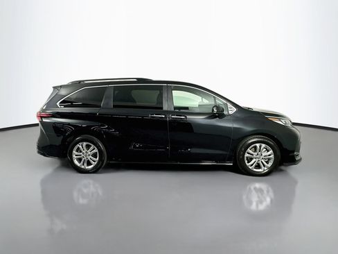 Certified 2023 Toyota Sienna XSE w/ XSE Plus Package AWD/4WD image 8