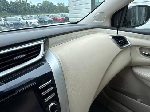 Used 2015 Nissan Murano SL w/ SL Technology Package FWD image 23