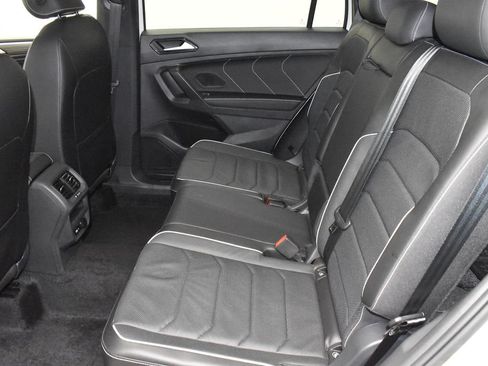 Used 2024 Volkswagen Tiguan SEL R-Line AWD/4WD image 37
