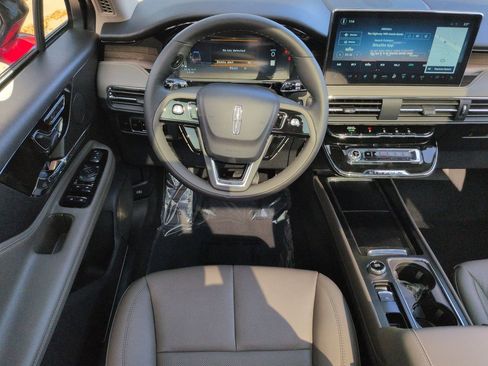 New 2026 Lincoln Corsair Reserve w/ Jet Appearance Package FWD image 18
