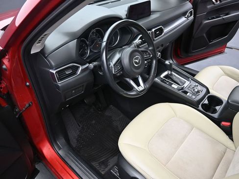 Used 2017 MAZDA CX-5 Touring image 9