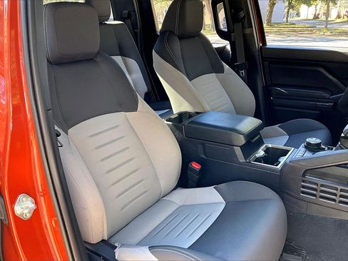 Used 2025 Toyota Tacoma TRD Off-Road image 26