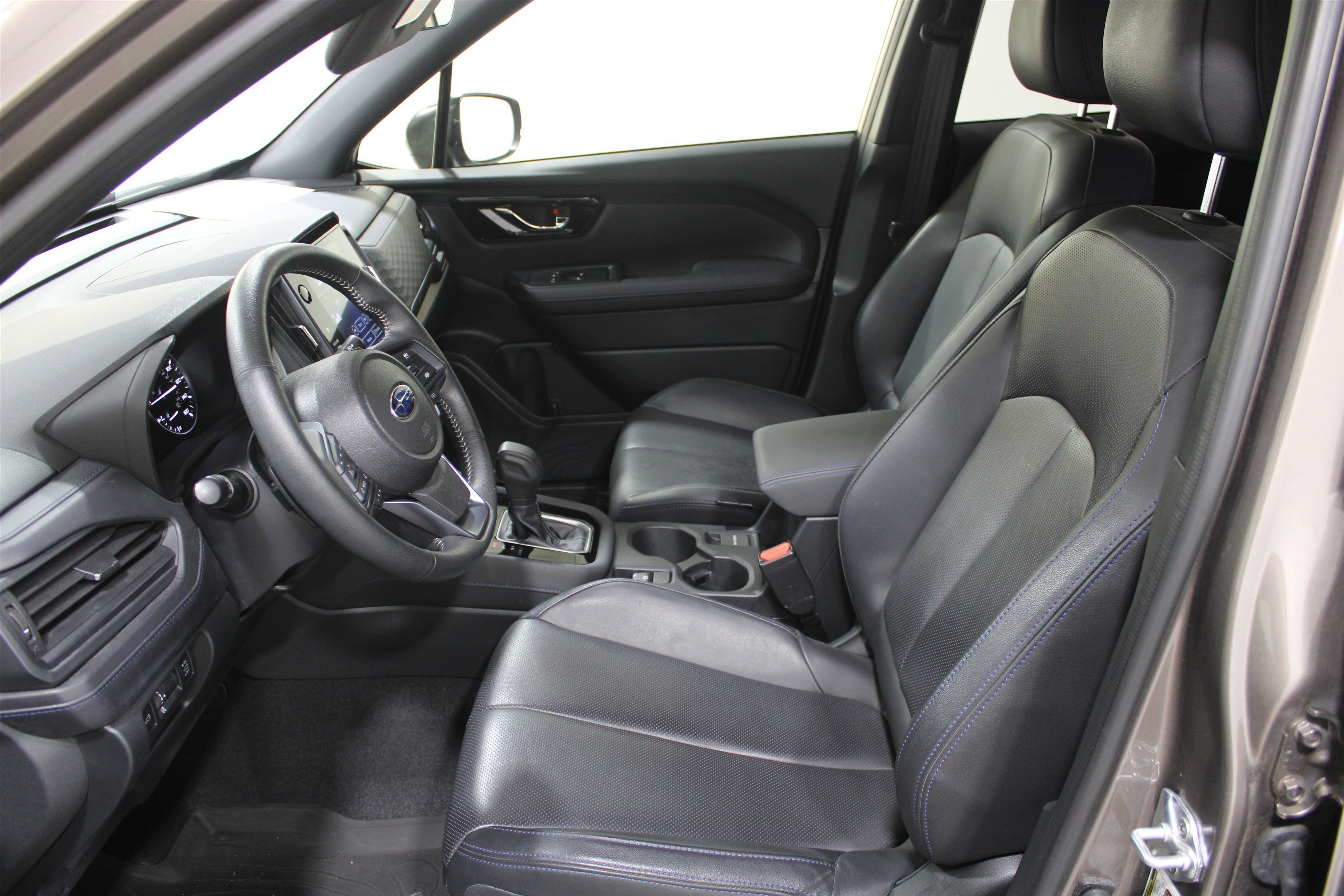 Certified 2025 Subaru Forester Limited AWD/4WD image 12