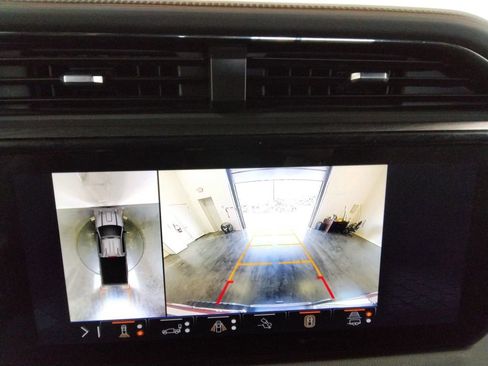 Used 2024 GMC Sierra 2500 AT4 w/ AT4 Premium Plus Package image 26