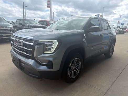 Used 2026 GMC Terrain Elevation AWD/4WD image 2