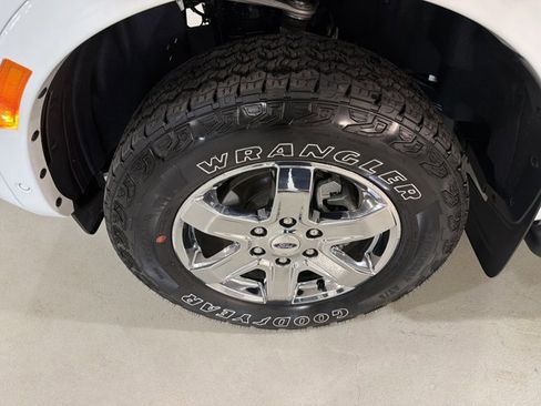 Used 2024 Ford Ranger Lariat w/ FX4 Off-Road Package image 11