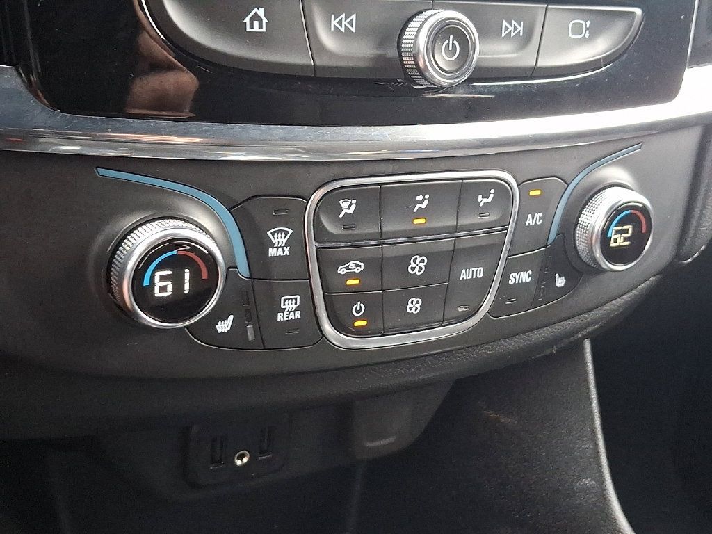 Used 2023 Chevrolet Traverse LT AWD/4WD image 20