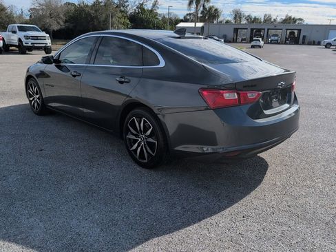 Used 2018 Chevrolet Malibu LT w/ Leather Package image 5