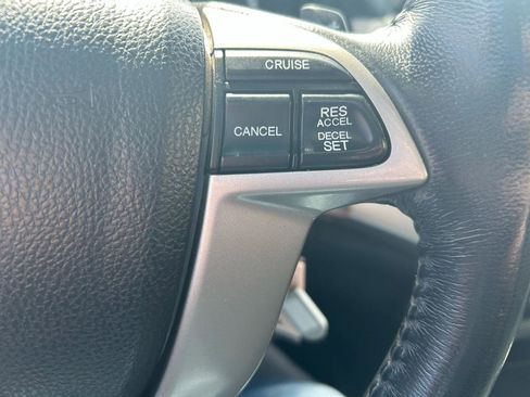 Used 2012 Honda Accord EX-L image 17