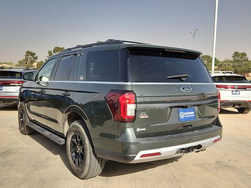 Used 2022 Ford Expedition Timberline image 5