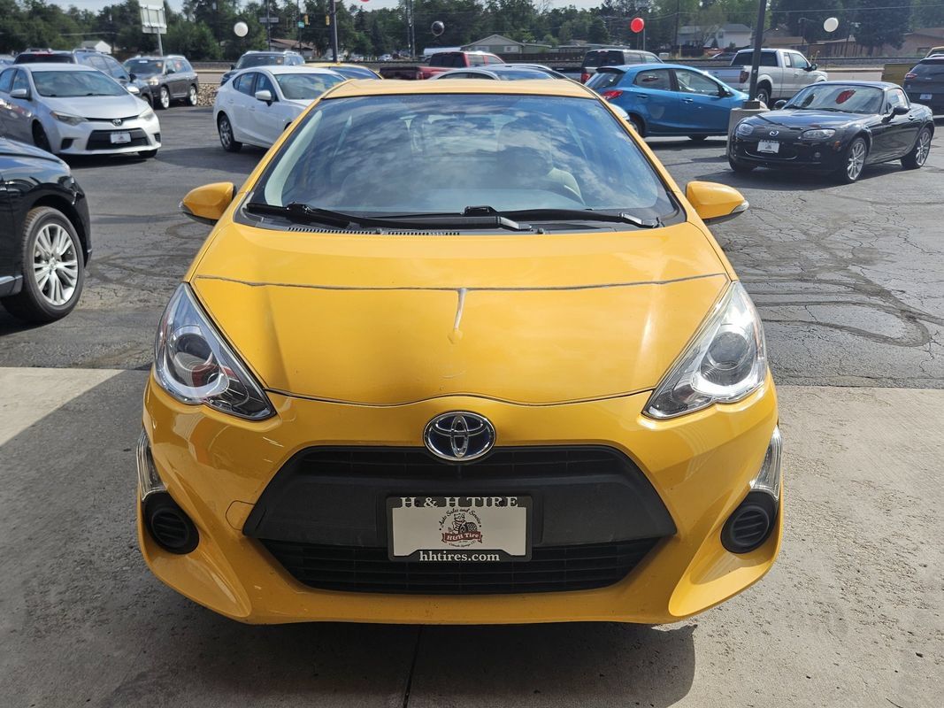 Used 2015 Toyota Prius C One FWD image 11