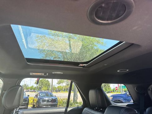 Used 2016 Ford Explorer Limited AWD/4WD image 40