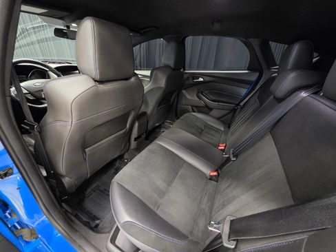 Used 2018 Ford Focus RS AWD/4WD image 31