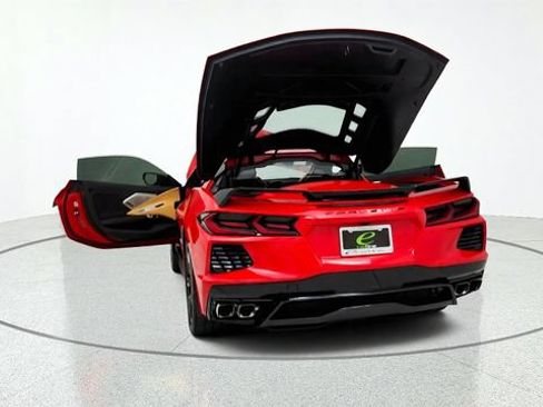 Used 2023 Chevrolet Corvette Stingray Premium Cpe w/ Z51 Performance Package RWD image 17