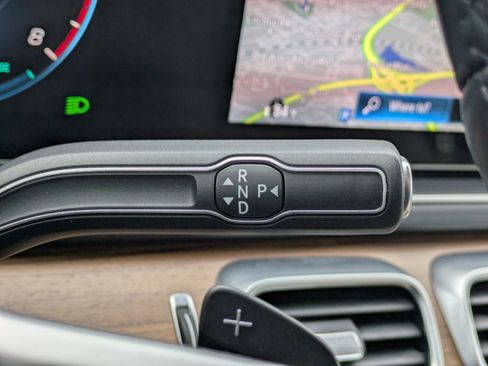 Used 2021 Mercedes-Benz GLS 580 4MATIC image 14